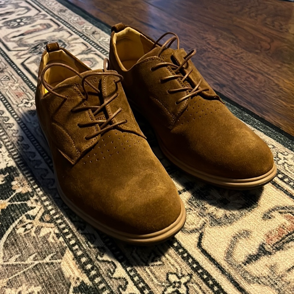 COPY - Brand new amberjack the original suede grizzly. Christmas gift, never wo…